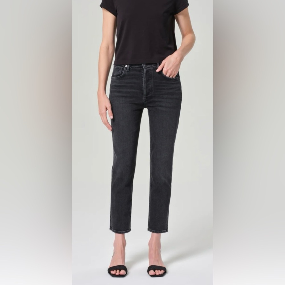 RILEY HIGH RISE STRAIGHT CROP (STRETCH)
IN PANORAMIC size 27